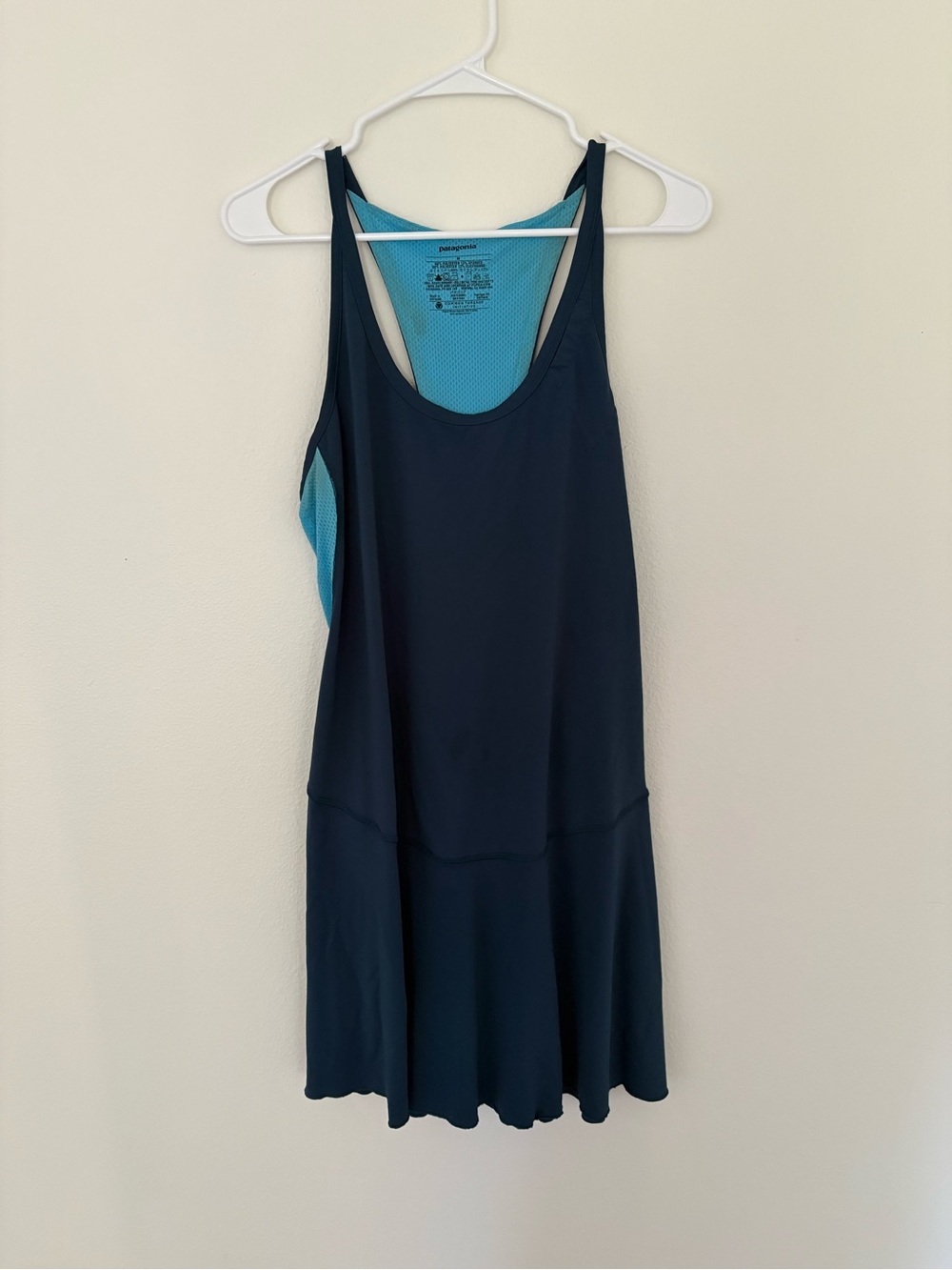 Patagonia All Weather Dress Blue Tank Athletic Outdoor Women’s MEDIUM